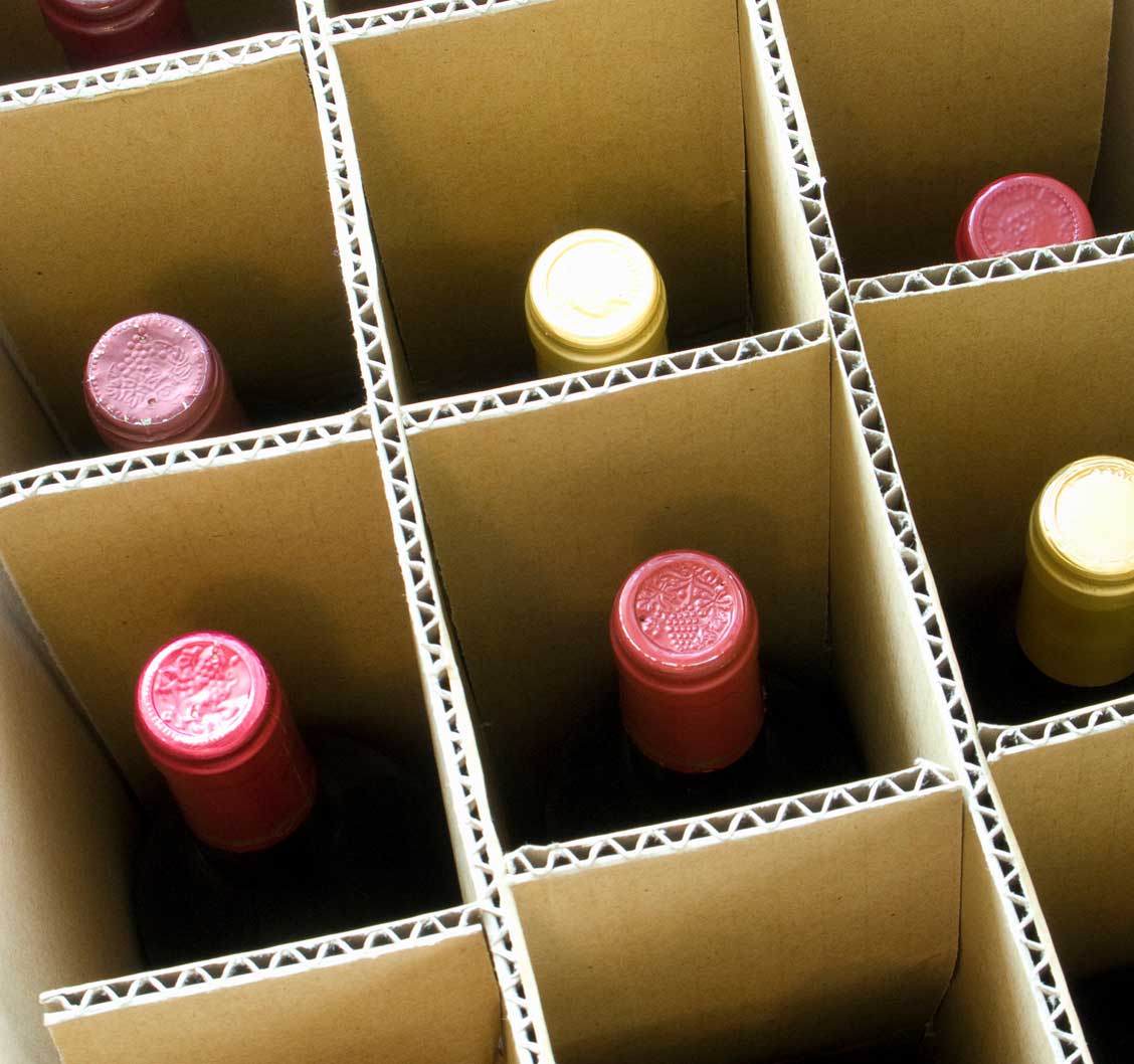 Cajas para botellas con separadores